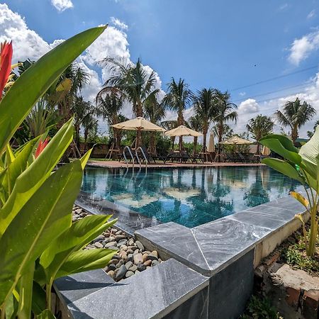 Minh Hai Resort Phu My Экстерьер фото
